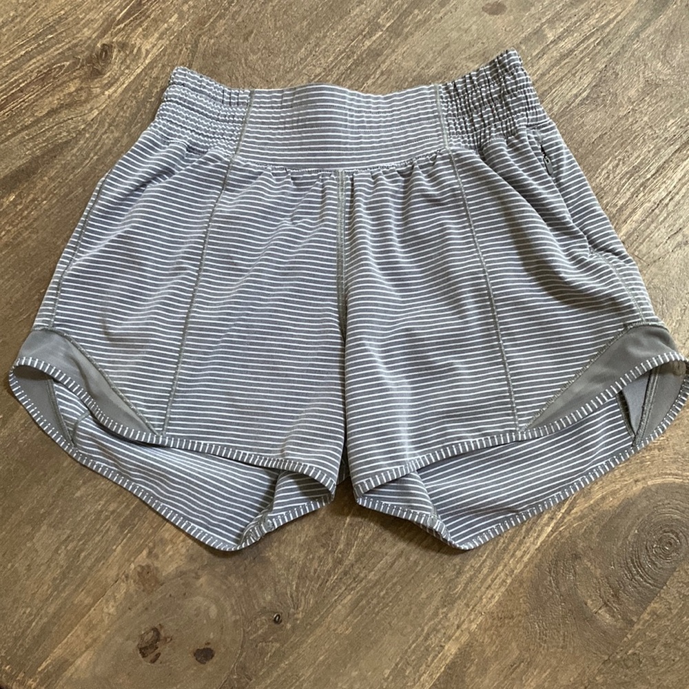 Lululemon Hotty Hot shorts
